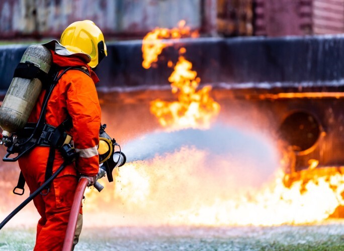 تجهیزات موردنیاز برای اطفای حریق در ساختمان